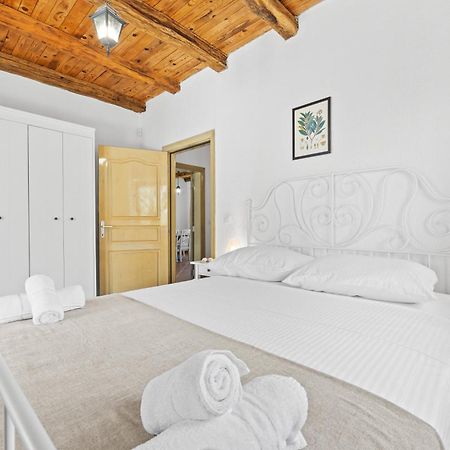 Villa Brioni With Pool By Rentistra Cabrunici Exterior foto